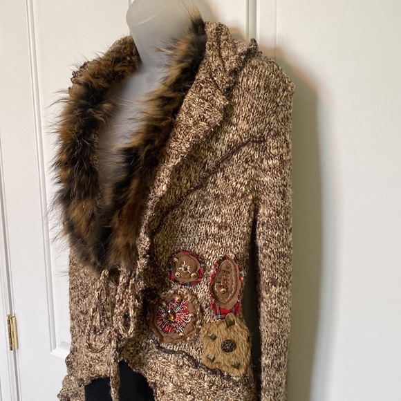 Boston Proper Faux Fur Collar Tie Front Cardigan. - Picture 2 of 16